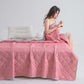 🛏️ NUR FÜR BEGRENZTE ZEIT: 50 % RABATT! 💥 Kühlende Sommerdecke, leichte, atmungsaktive und seidenweiche Decke, bequeme Bettwäsche für Zuhause, das Homeoffice und auf Reisen, das perfekte Geschenk für Ihre Liebsten ✨