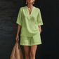 🔥 SOMMER DEAL: -50% 💫 Damen 2-teiliges Set 👚 V-Ausschnitt Top + Shorts – weich, leicht & super komfortabel 🌿